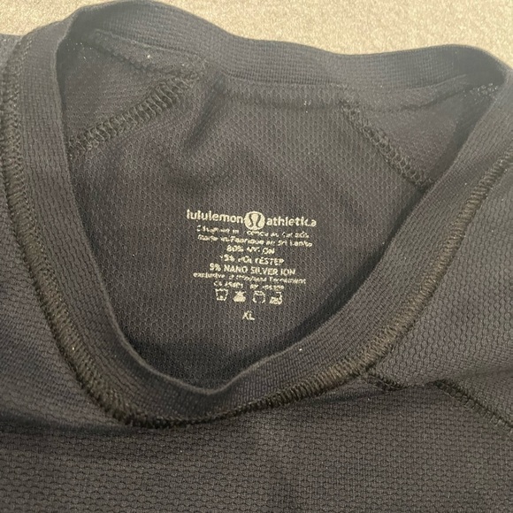 [XL]Lululemon Men's Black SS Shirt - Picture 3 of 6
